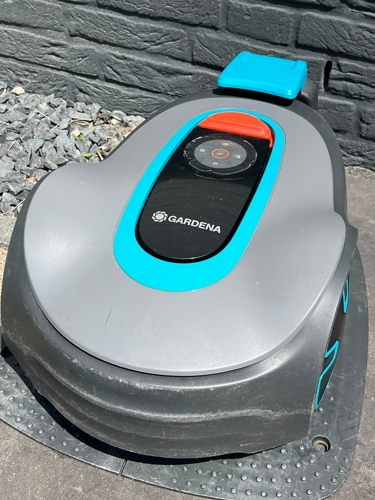 Gardena Sileno Minimo Robotmaaier, Tuin en Terras, Robotmaaiers, Ophalen of Verzenden, Zo goed als nieuw, 20 tot 25 cm, Met regensensor