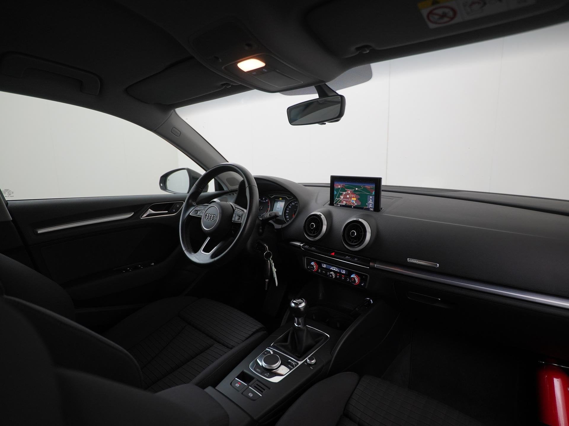 Audi A3 Sportback 1.0 TFSI Sport S Line Edition | MMI-naviga, 12 maanden, Gebruikt, Automatische klimaatregeling, Zwart