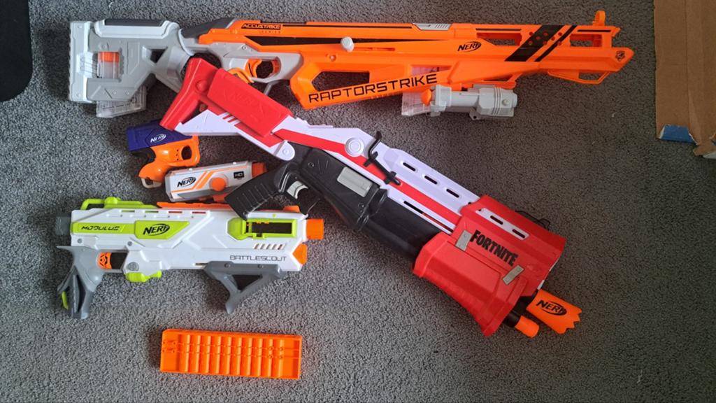 Nerf geweren 4x, Ophalen, Zo goed als nieuw
