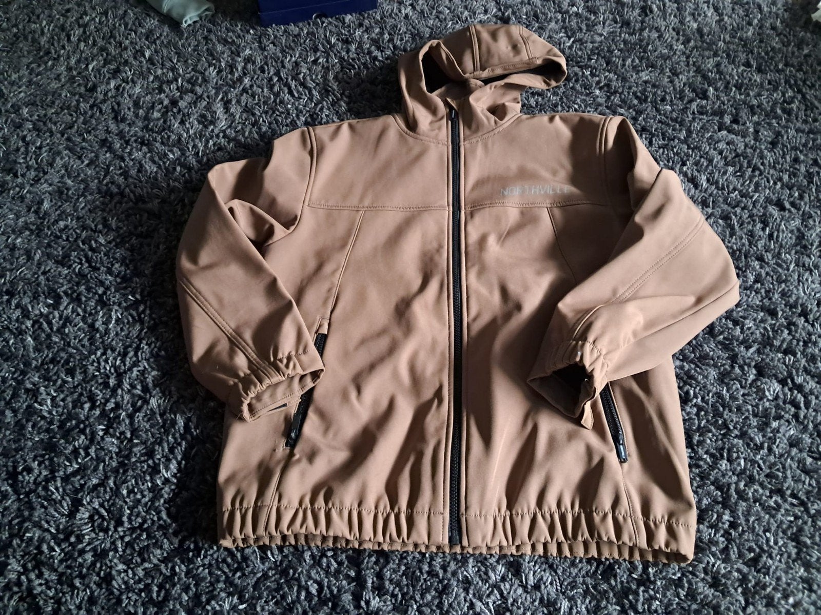 Nette beige jas met capuchon maat 164, Kinderen en Baby's, Kinderkleding | Maat 164, Ophalen of Verzenden, Zo goed als nieuw, Jongen
