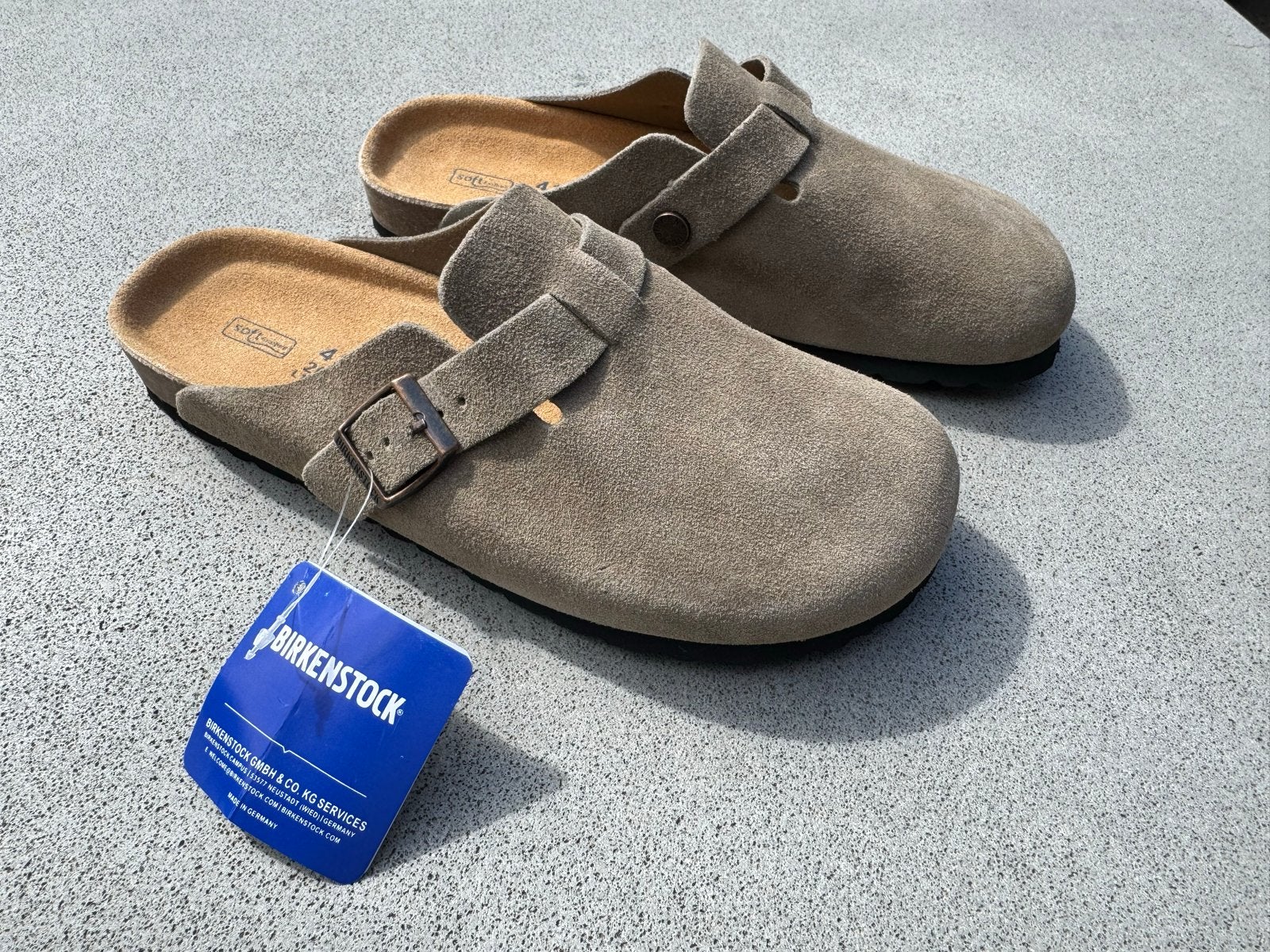 Birkenstock Boston Clogs - Taupe Suède, maat 38/39, Kleding | Dames, Schoenen, Ophalen of Verzenden, Nieuw, Grijs, Slippers