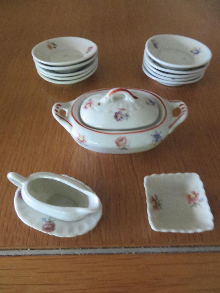 nostalgisch serviesje, Antiek en Kunst, Antiek | Servies compleet, Ophalen of Verzenden
