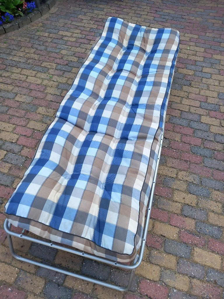 Camping vouwbed als nieuw, Ophalen, Zo goed als nieuw