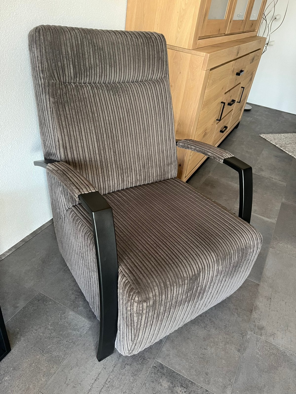 Antraciet ribcord stoel, Ophalen, Minder dan 75 cm, Zo goed als nieuw, Stof