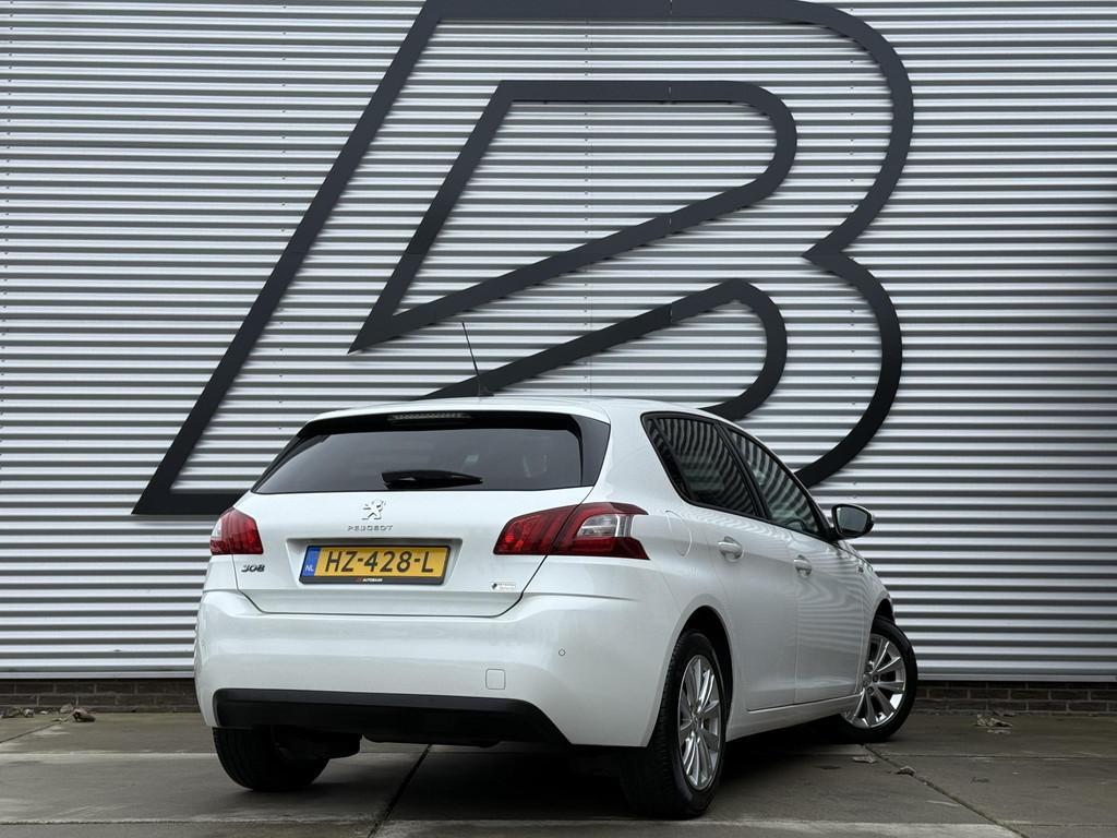 Peugeot 308 1.2 PureTech Style 2e Eigenaar|Navi|Pano|Clima|C, Voorwielaandrijving, Stof, Gebruikt, 1199 cc