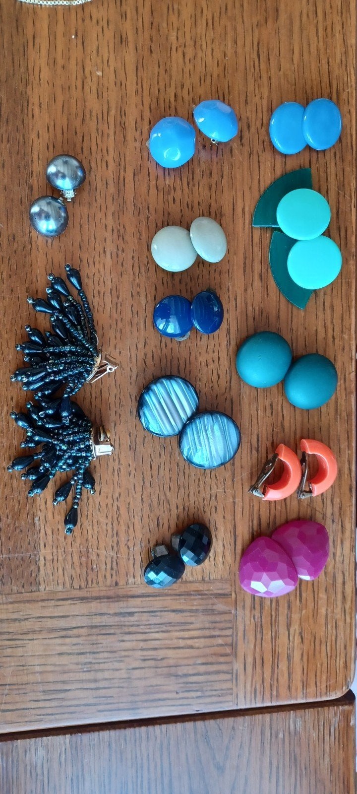 12 paar vintage clip oorbellen Vinted, Sieraden, Tassen en Uiterlijk, Oorbellen, Overige materialen, Gebruikt, Blauw, Ophalen of Verzenden