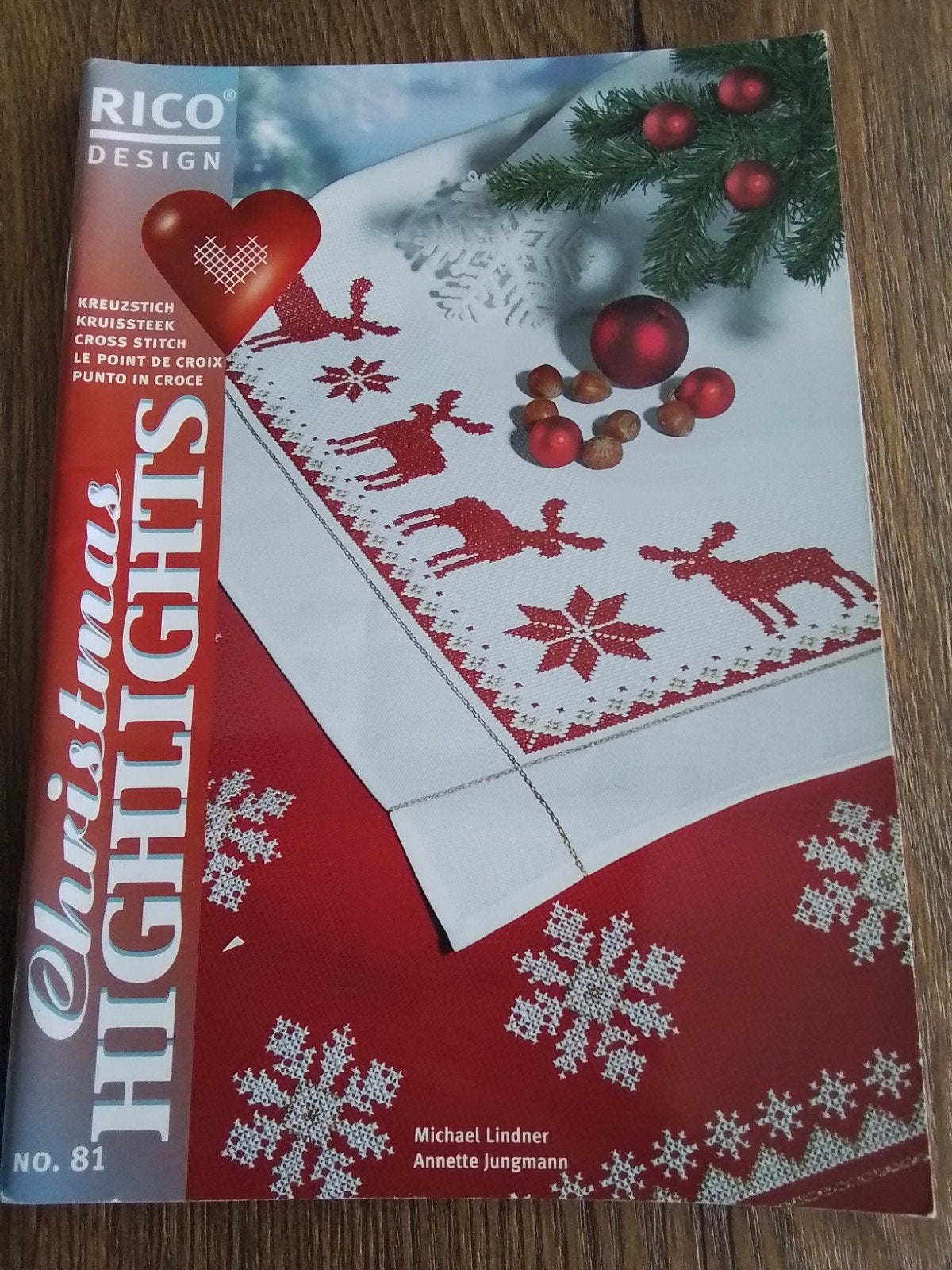 Rico 81 christmas highlights,, Ophalen of Verzenden, Zo goed als nieuw, Handborduren, Patroon