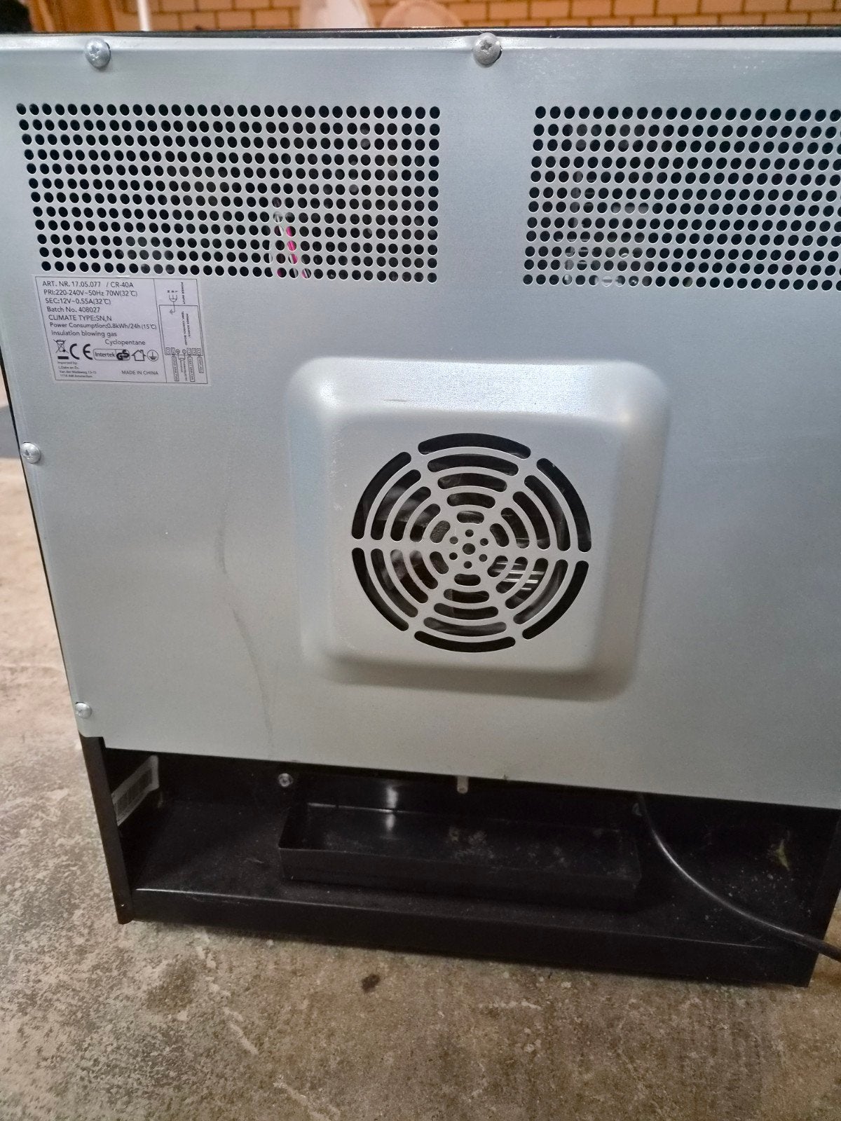 kleine koelkast voor bijv camping, Compacte thermo-elektrisc, Ophalen, Zonder vriesvak, Minder dan 45 cm, Minder dan 85 cm