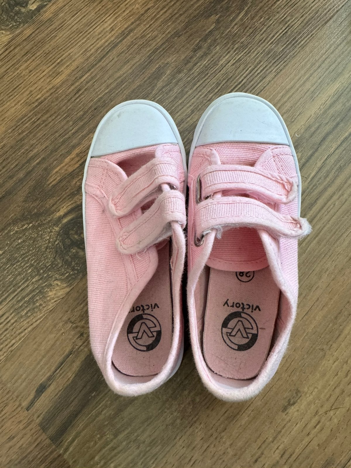 Gymschoenen maat 28, Kinderen en Baby's, Kinderkleding | Schoenen en Sokken, Ophalen, Gebruikt, Meisje, Sportschoenen