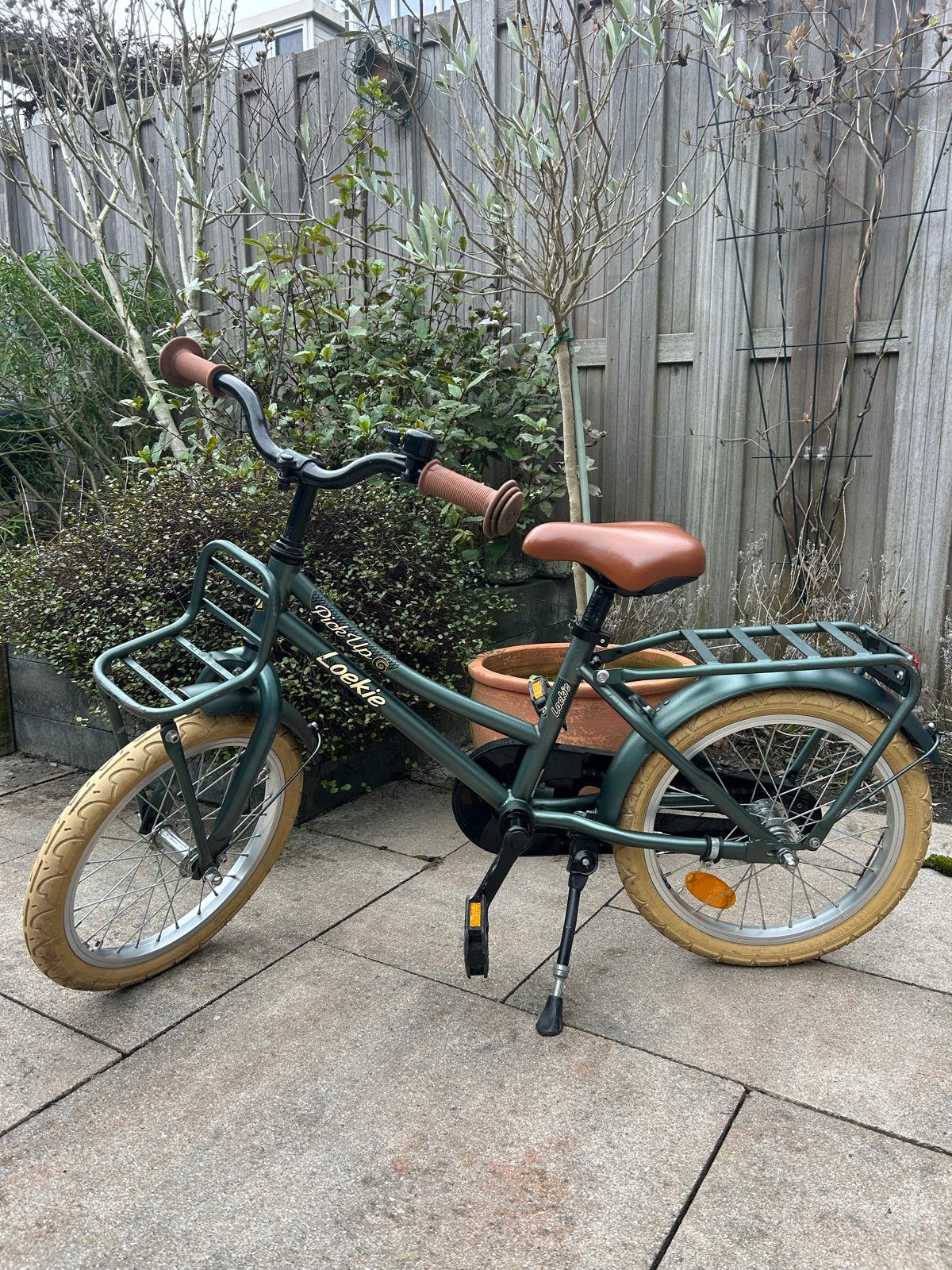 Loekie Pick-Up kinderfiets 16 inch met voordrager, Fietsen en Brommers, Fietsen | Kinderfietsjes, Ophalen, Terugtraprem, Zijwieltjes