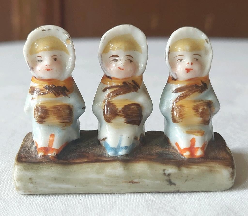 Antiek Conta & Boehme poppenhuis miniatuur porselein beeldje, Ophalen of Verzenden