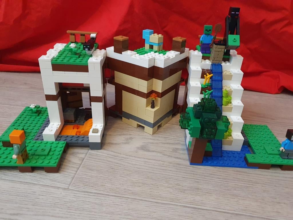 Minecraft lego 21134 de watervalbasis, Ophalen of Verzenden, Zo goed als nieuw