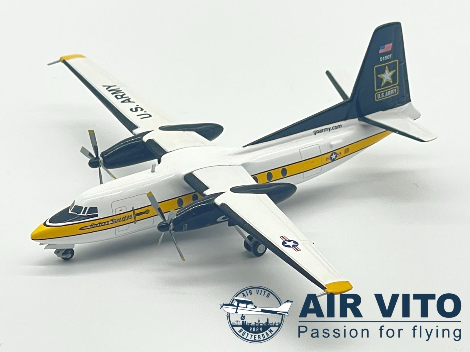 Herpa Fokker C-31A (F27-400M) "Golden Knights" 1:200, Verzamelen, 2992jb, Schaalmodel, Ophalen of Verzenden, Operations@airvito.com