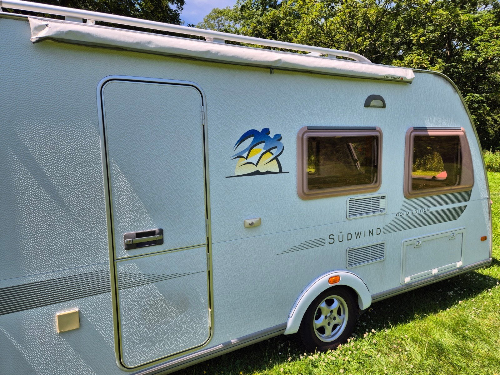 Knaus Südwind 420 QD Gold Edition, Mover, Vast bed, Treinzit, Particulier