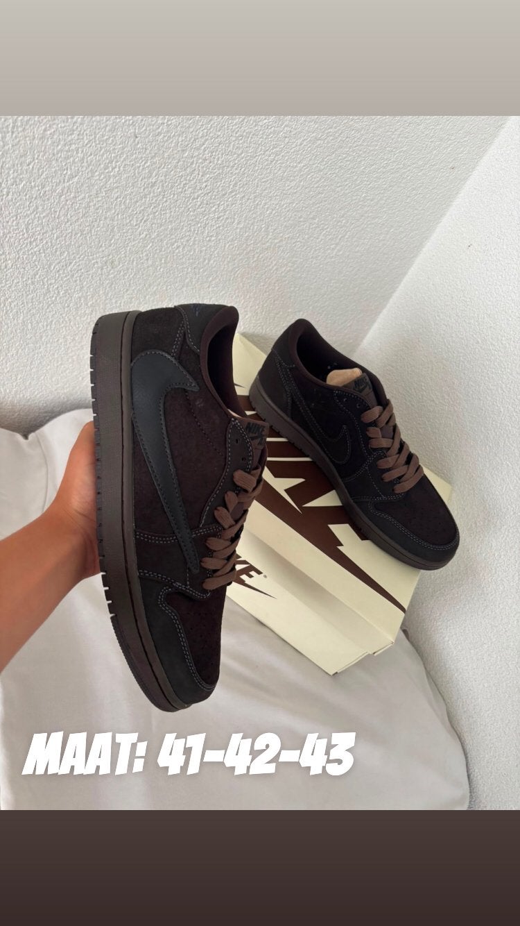 Travis scott bruin, Ophalen of Verzenden, Zo goed als nieuw