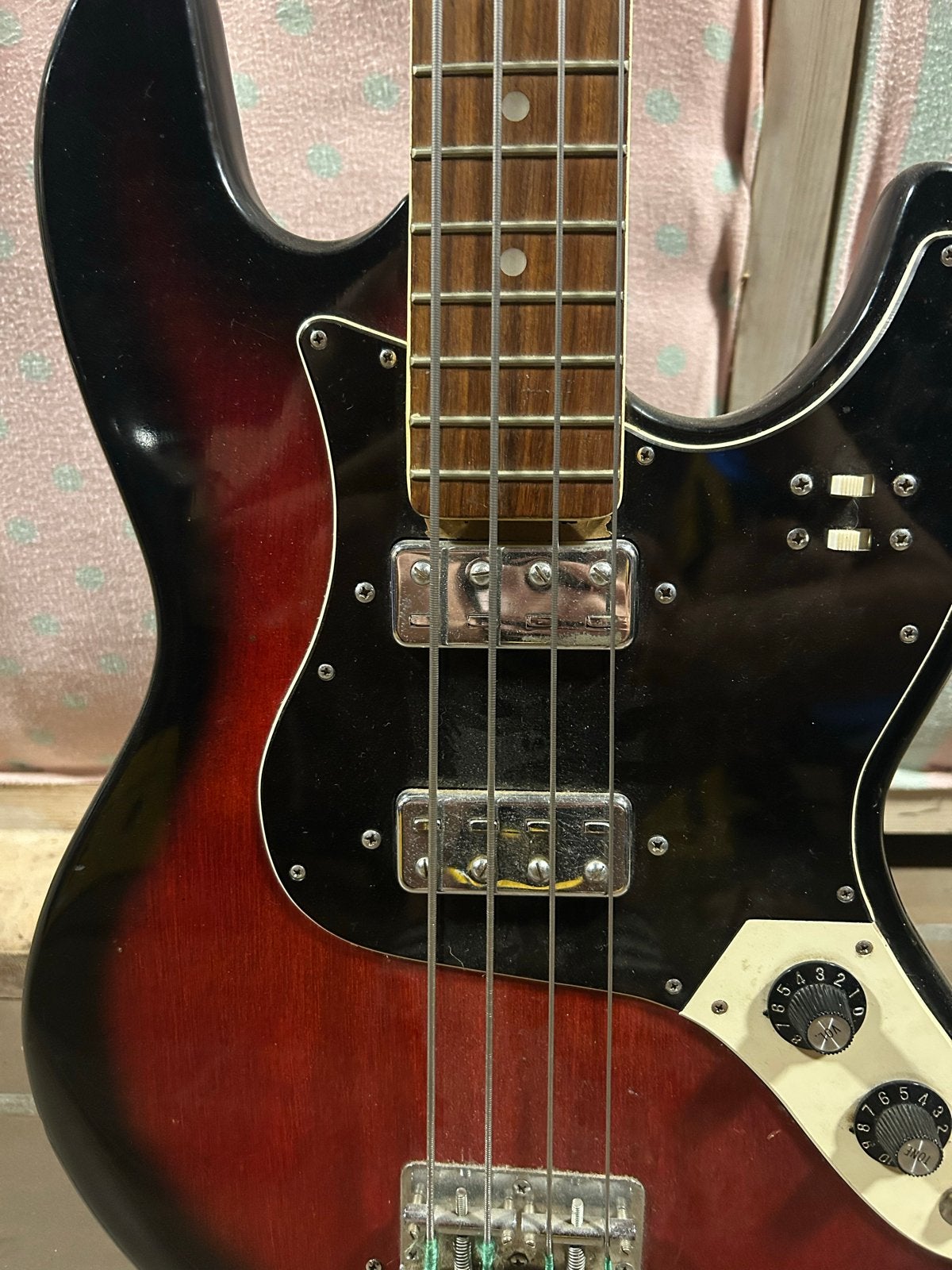 Morris Elektrische Basgitaar - Vintage Sunburst, Ophalen, Gebruikt, Elektrisch