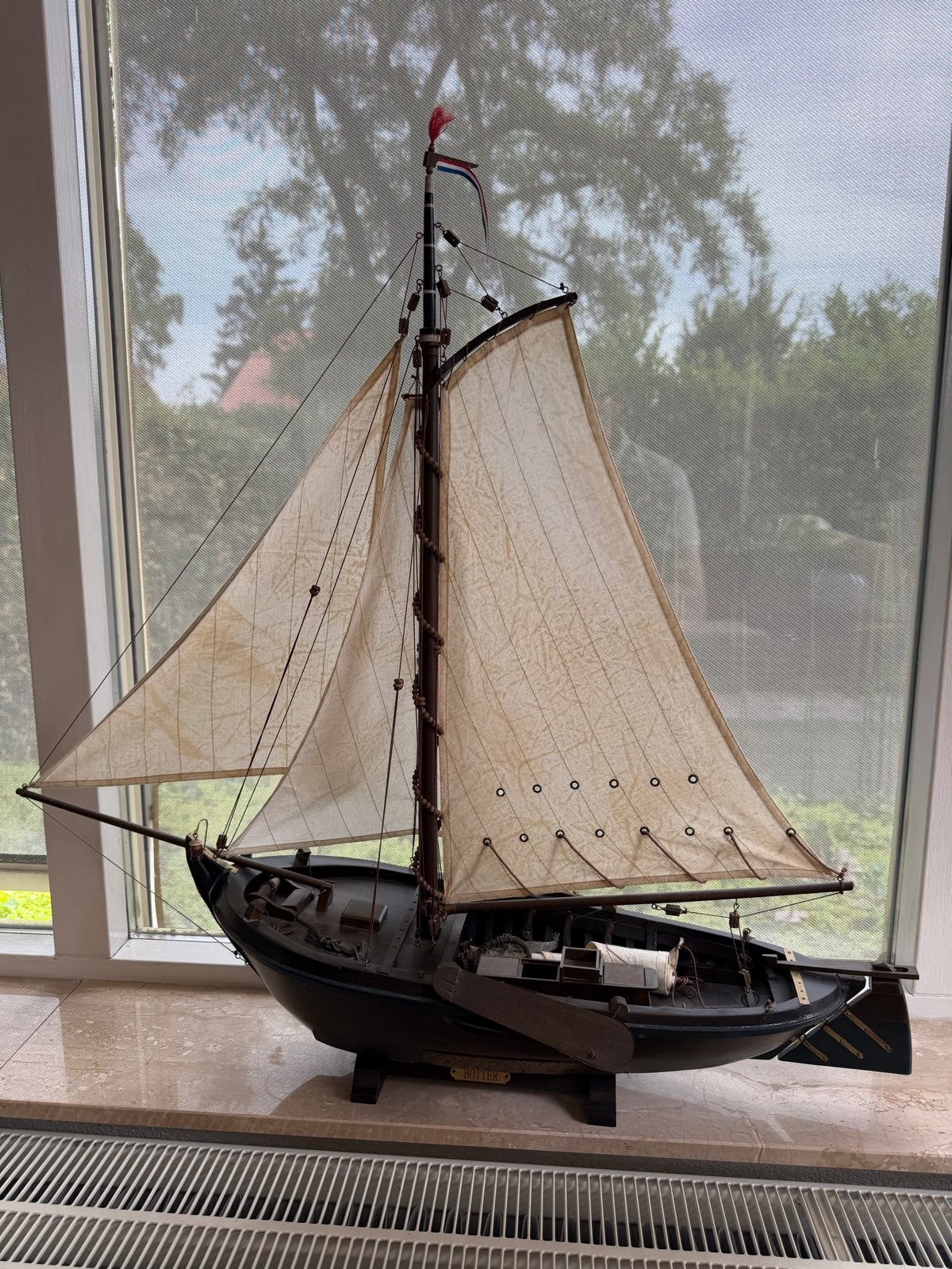 Diverse modelboten: zeilboten, vissersboot en motorjacht, Hobby en Vrije tijd, Modelbouw | Boten en Schepen, Ophalen, Gebruikt
