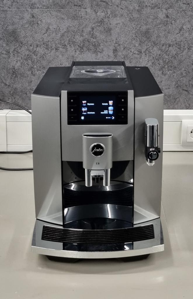 Jura E8 EC Dark Inox MET GARANTIE EN SERVICEBEURT, Afneembaar waterreservoir, 10 kopjes of meer, Koffiemachine, Ophalen of Verzenden