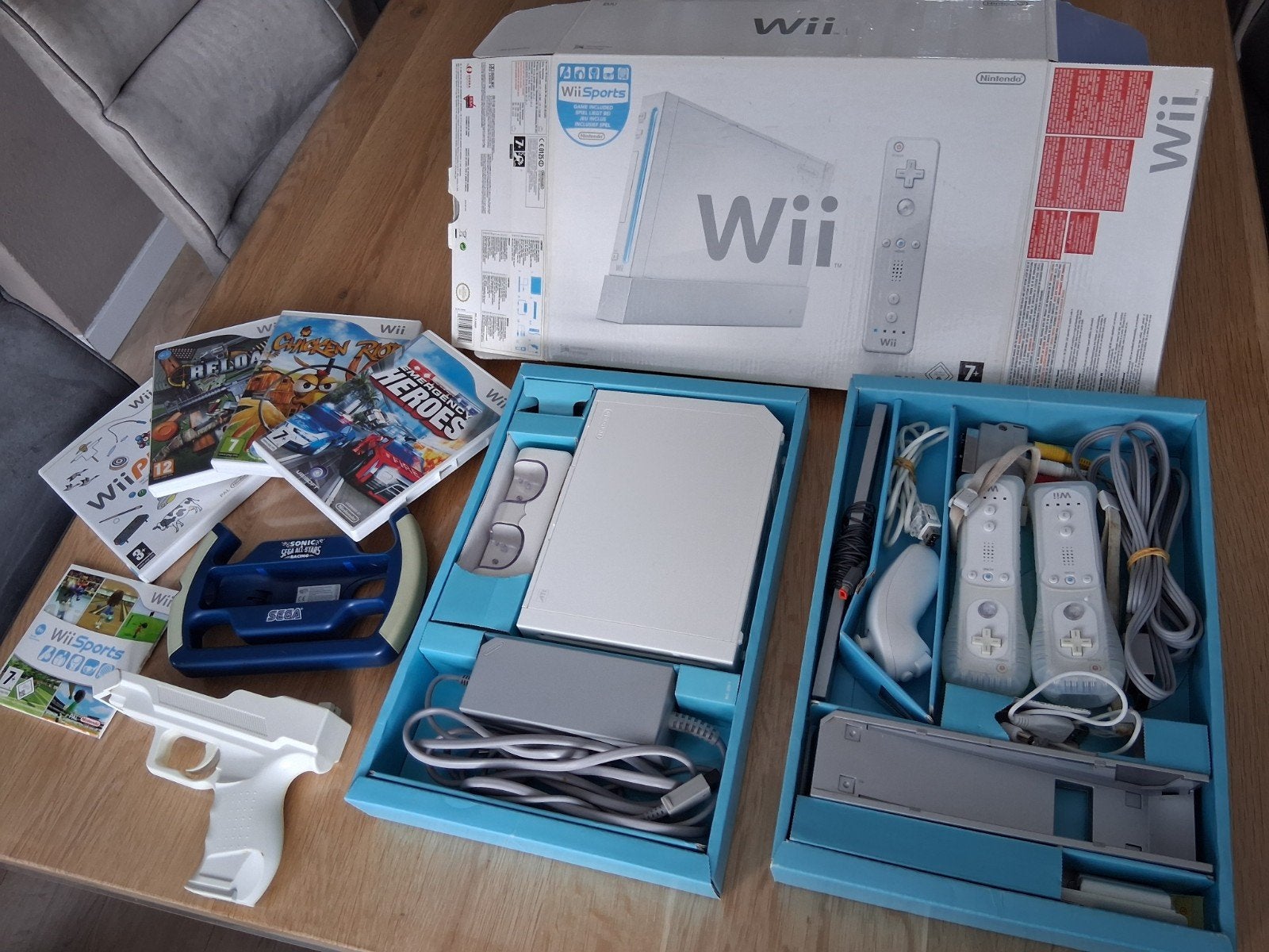 Nintendo Wii Console Bundel met Games en Accessoires, Spelcomputers en Games, Ophalen, Zo goed als nieuw, Met 2 controllers, Met games