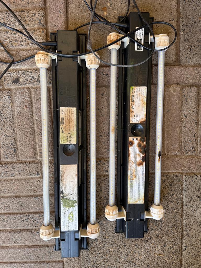 Lichtbakken lido 120 met originele LED lampen, Dieren en Toebehoren, Ophalen of Verzenden, Zo goed als nieuw, Verlichting of Verwarming