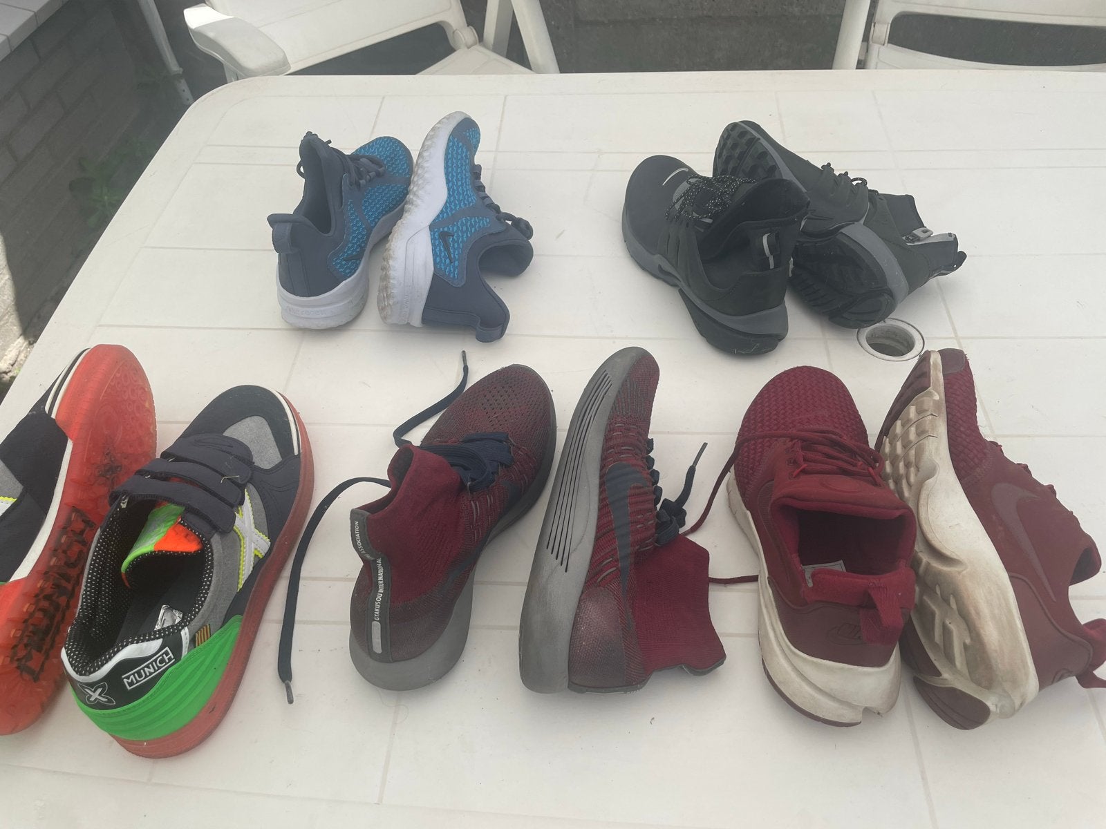 Diverse sneakers: Nike en X Munich collectie, Ophalen of Verzenden, Gedragen, Blauw, Sportschoenen