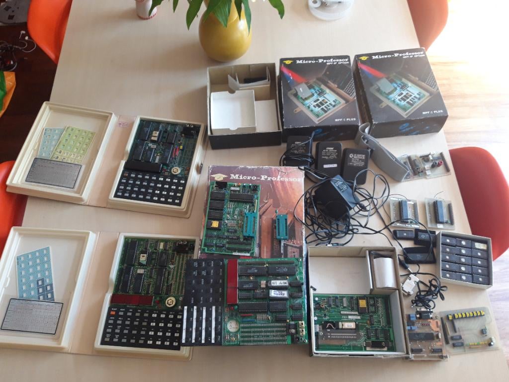 Micro professor MPF-IB 3 stuks 1981, met vele accesoires, Ophalen of Verzenden, Multitech