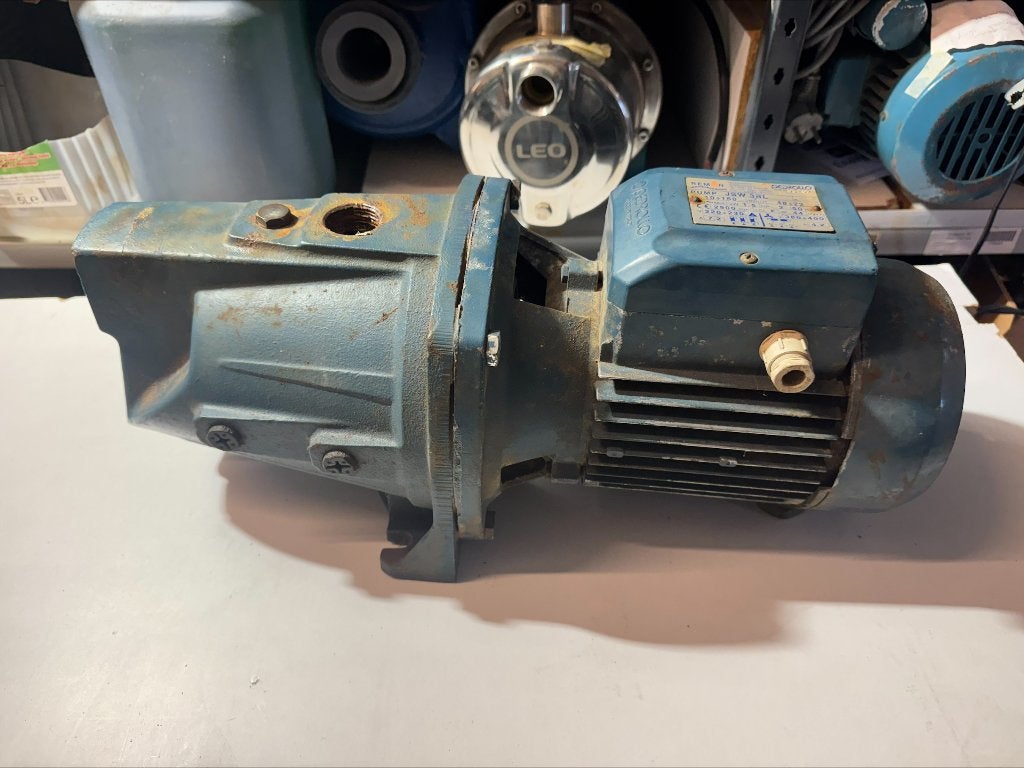 pomp  9,6  M3    zelfaanzuigend 400 Volt geresiveerd € 275,-, Tuin en Terras, Waterpompen, Ophalen, N, N, Pedrollo