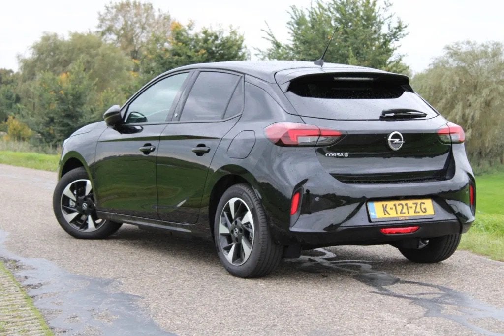 Opel Corsa 50kWh 136pk Aut 2021 Zwart | MET GARANTIE OPEL, Zwart, Origineel Nederlands, Elektrisch, Particulier