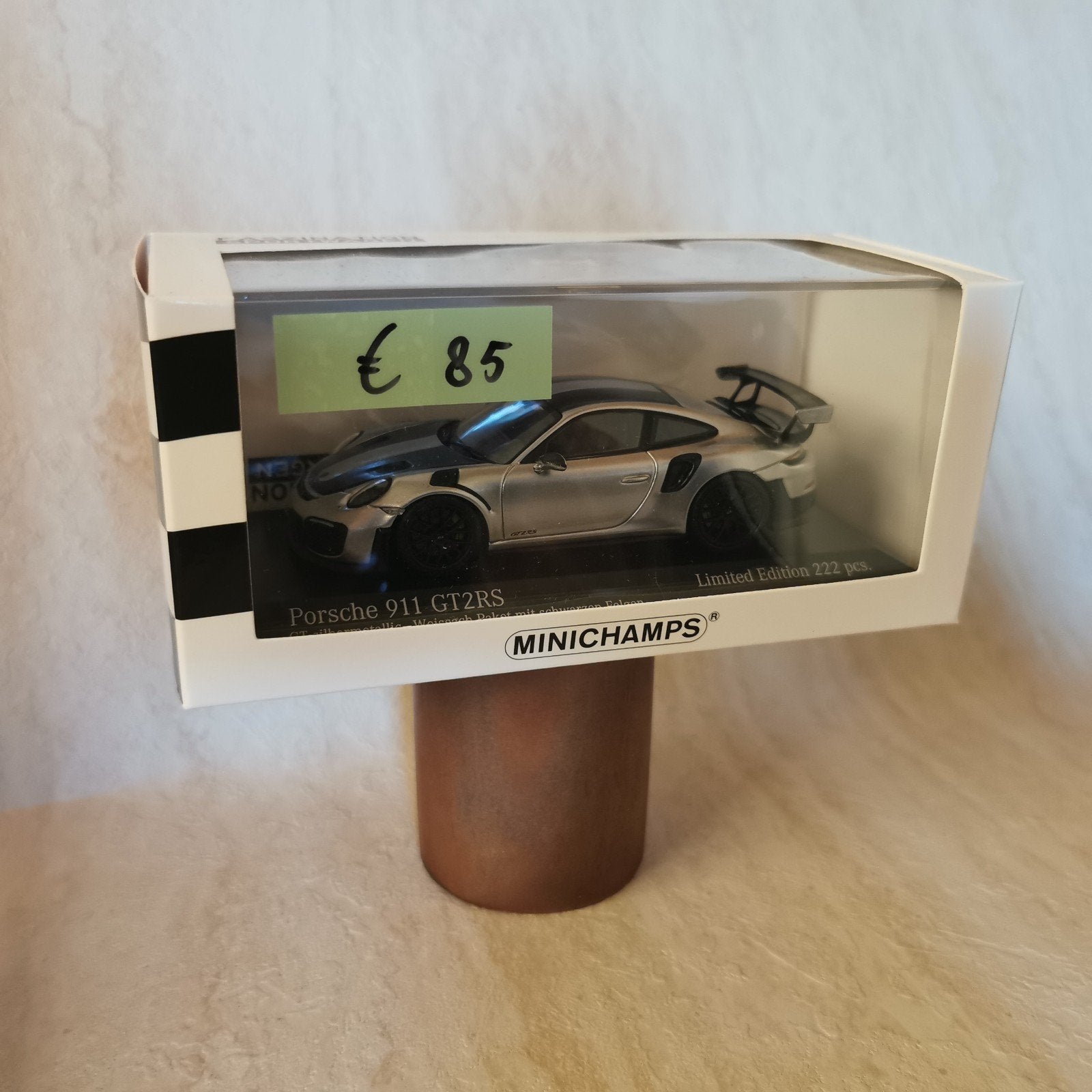 Minichamps Porsche 911 GT2 RS Zilver - Schaal 1:43, Ophalen of Verzenden, Nieuw, Auto, MiniChamps