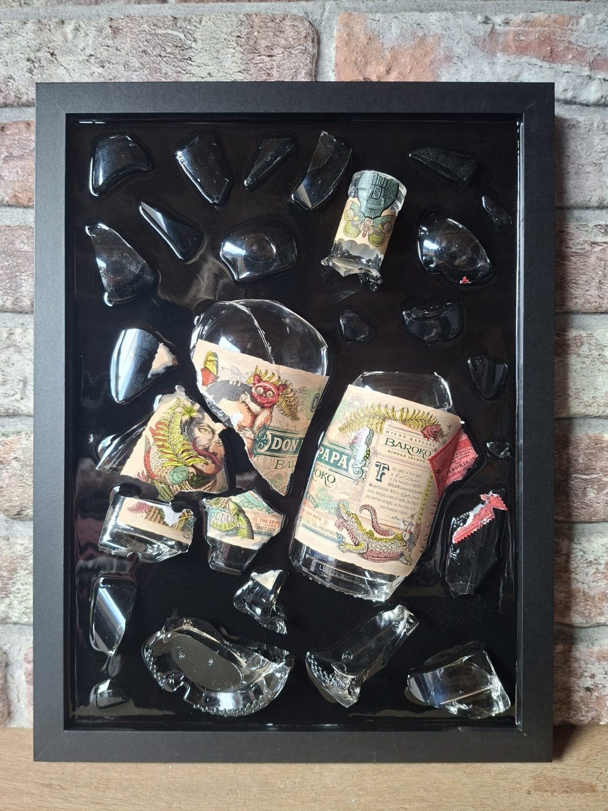 Don Papa fles verwerkt in een lijst 43x33 met Epoxy, Ophalen of Verzenden
