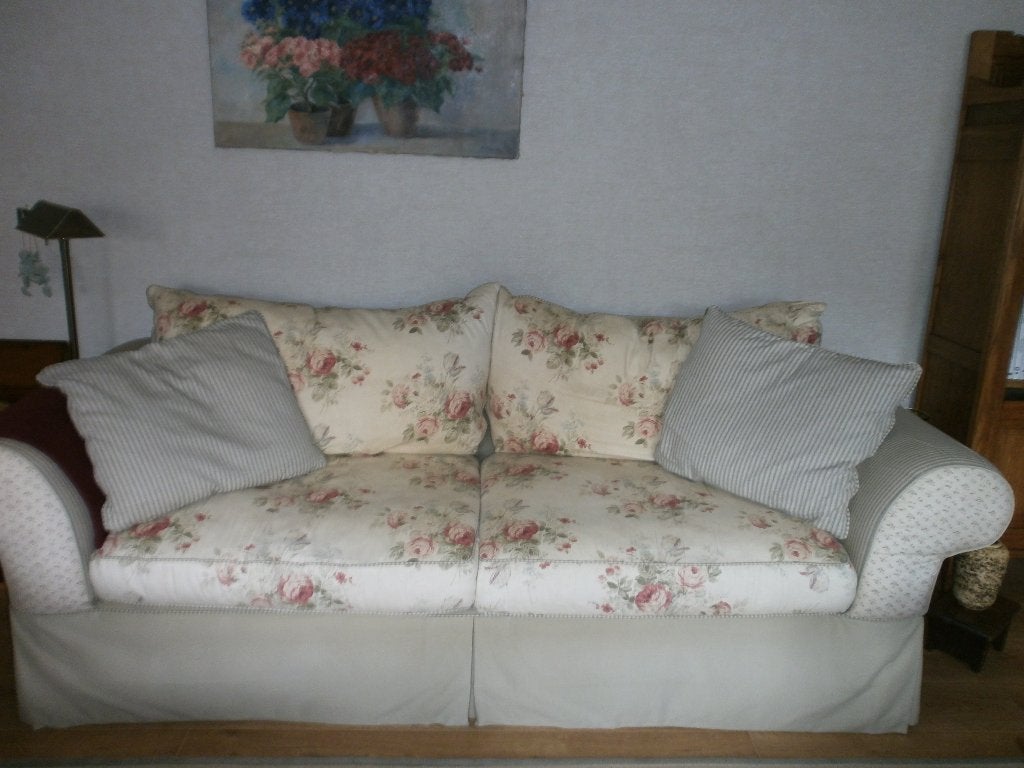 Leuke decoratieve brocante bank met rozen zie omschrijving, Ophalen, Gebruikt, Tweepersoons, 75 tot 100 cm