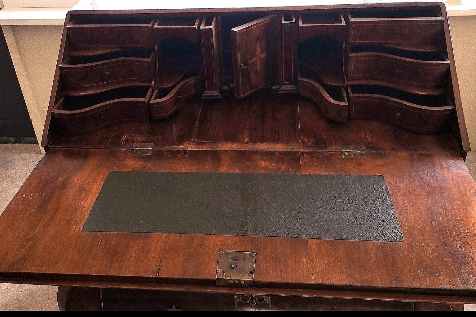 Foto 8 van Antieke Barok Secretaire Mahonie op Eikenhout ca. 1800