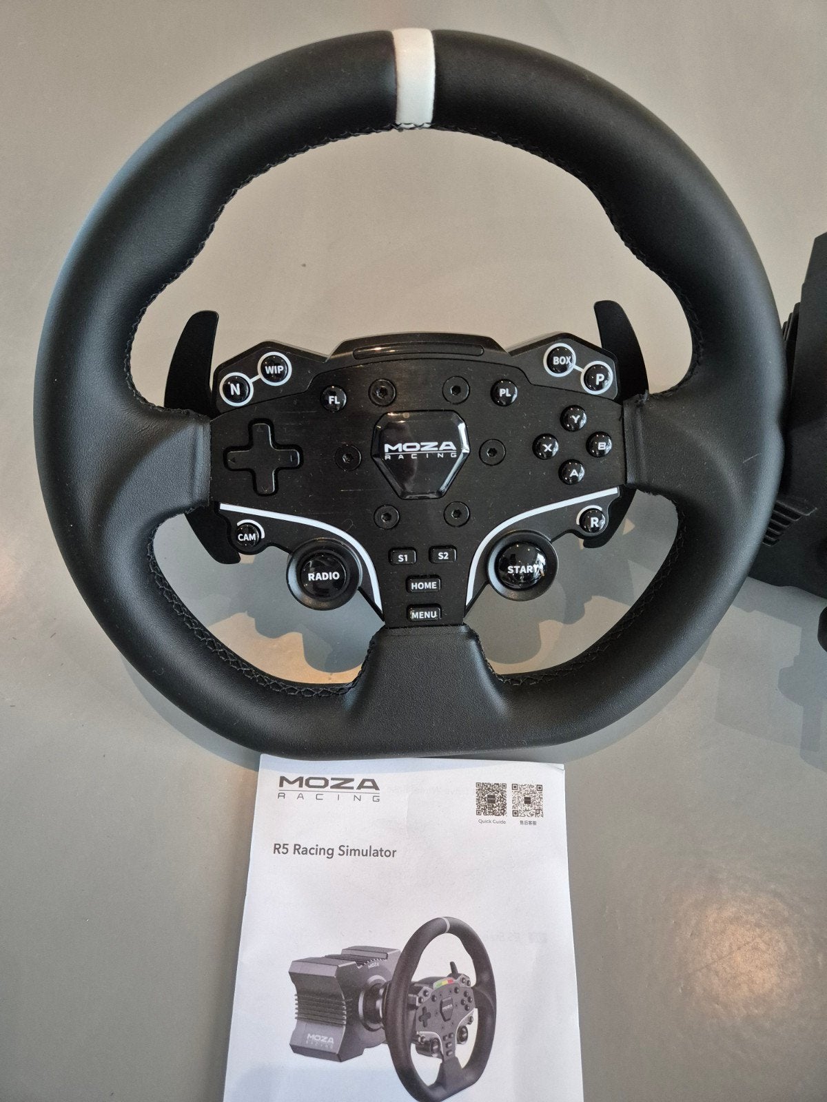 Moza R5 Racing Simulator Set - Bijna nieuw met garantie, Spelcomputers en Games, Spelcomputers | Overige Accessoires, Racestuur