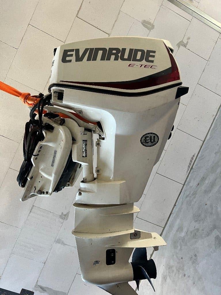Evinrude E-TEC 30pk  2018 !!! Saltwater Edition KLEIN DEFECT, Ophalen, Gebruikt, Elektrische start, 30 pk of meer
