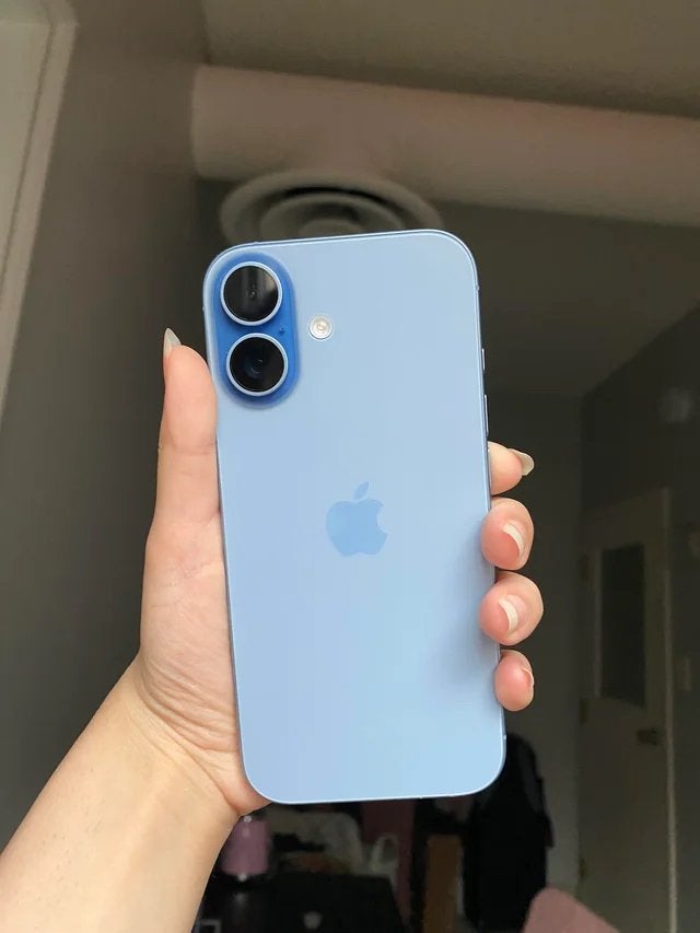 Iphone 17 Nevelblauw Ruilen voor wit, Ophalen, Zo goed als nieuw