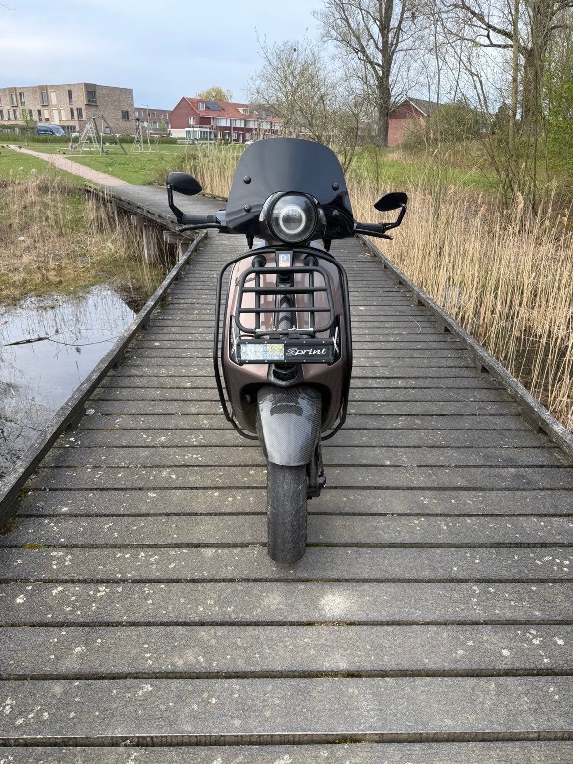 Vespa Primavera Carbon met stoel- en stuurverwarming, Ophalen, Gebruikt, Benzine, Overige modellen