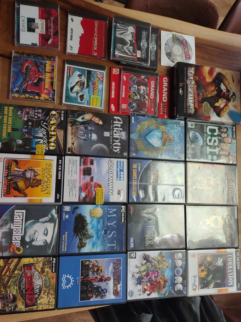 24 pc games, voornamelijk windows 95/98 in 1 koop, 1 speler, Ophalen of Verzenden, Vanaf 3 jaar