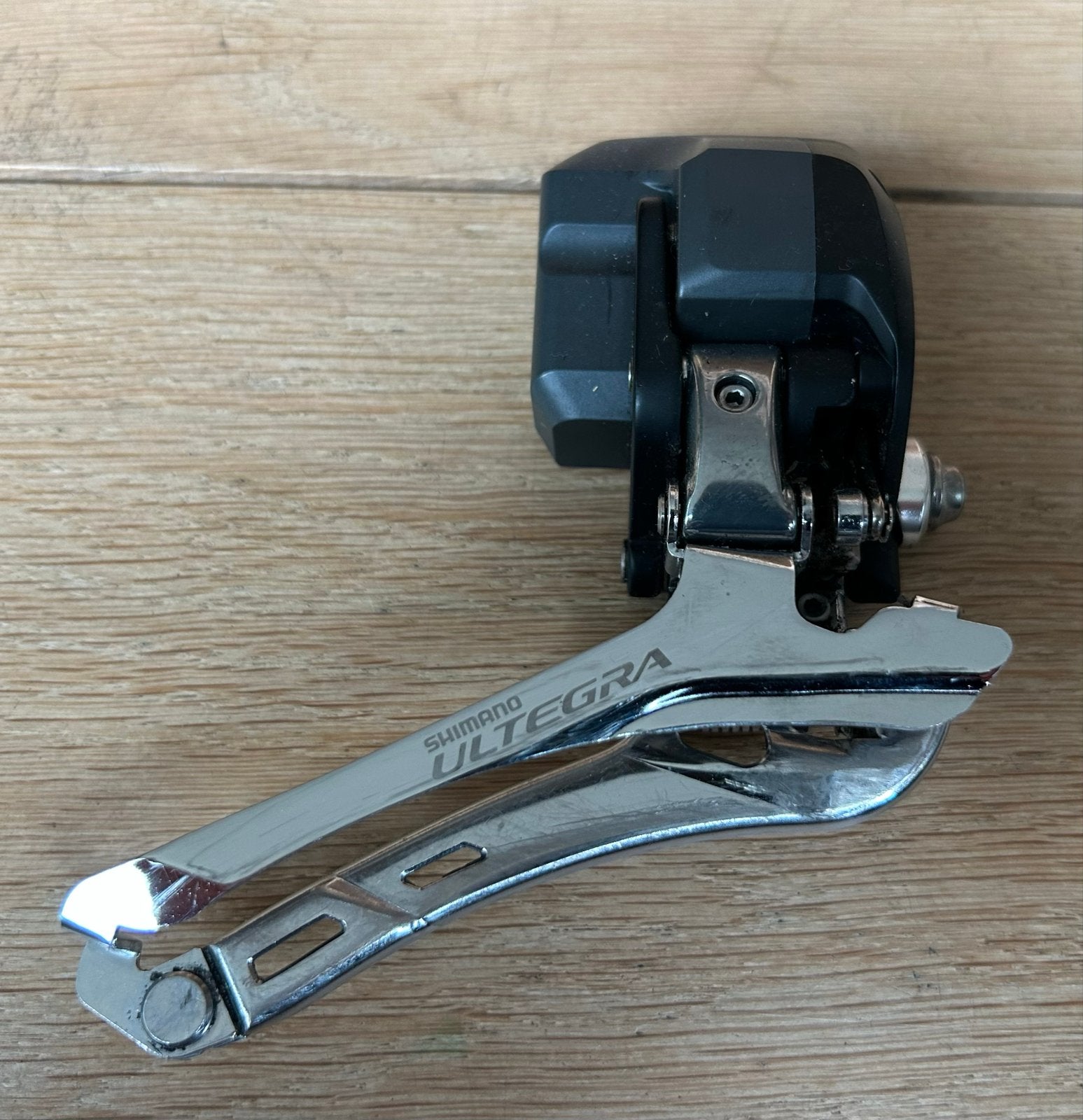 Shimano Ultegra FD-6770 Di2 10 speed Voorderailleur, Gebruikt, Staal, Ophalen of Verzenden, Derailleur of Ketting