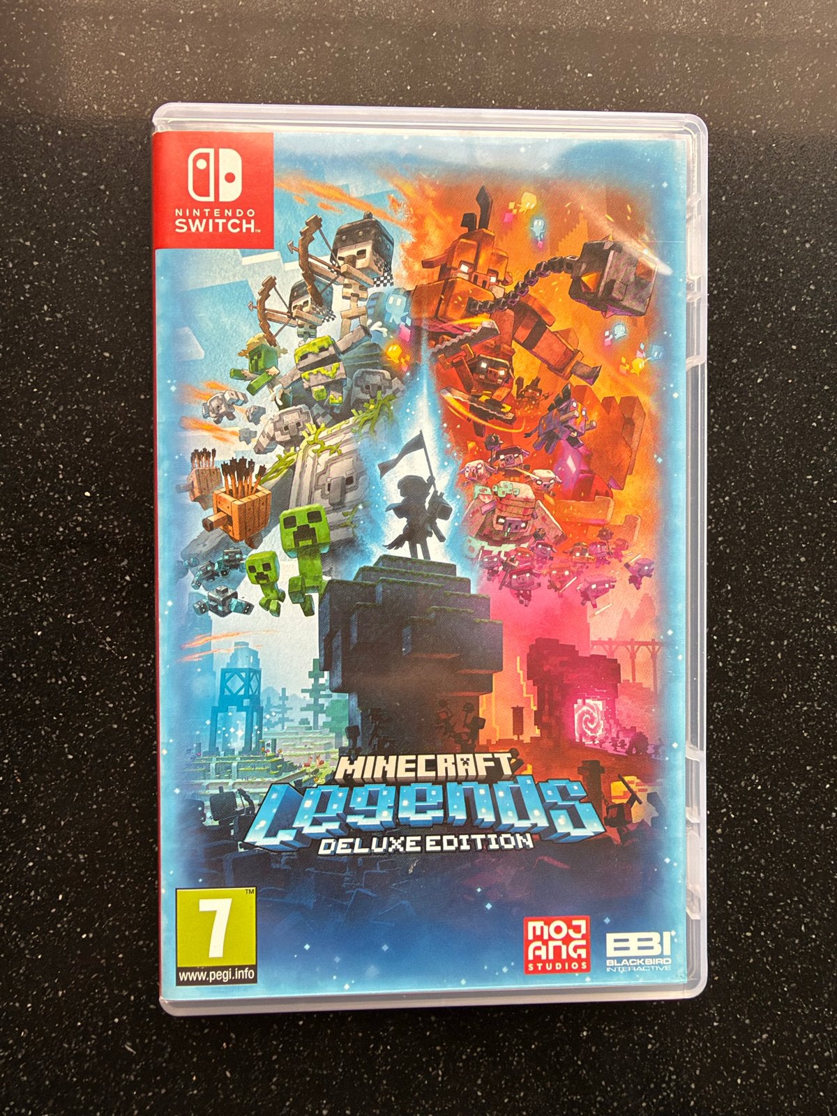 Minecraft Legends Deluxe Edition Nintendo Switch, Online, 1 speler, Ophalen of Verzenden, Zo goed als nieuw