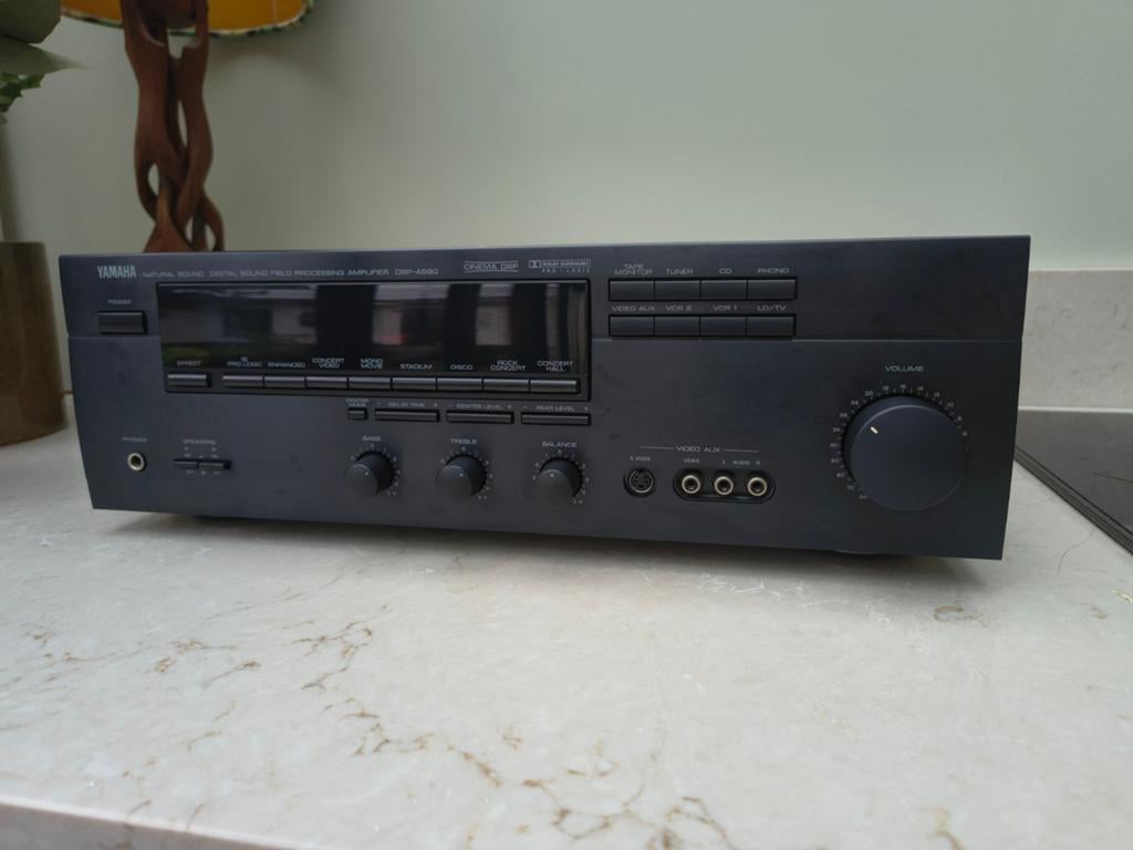 Yamaha DSP-A590 / receiver, Ophalen of Verzenden, Zo goed als nieuw, 120 watt of meer, Yamaha