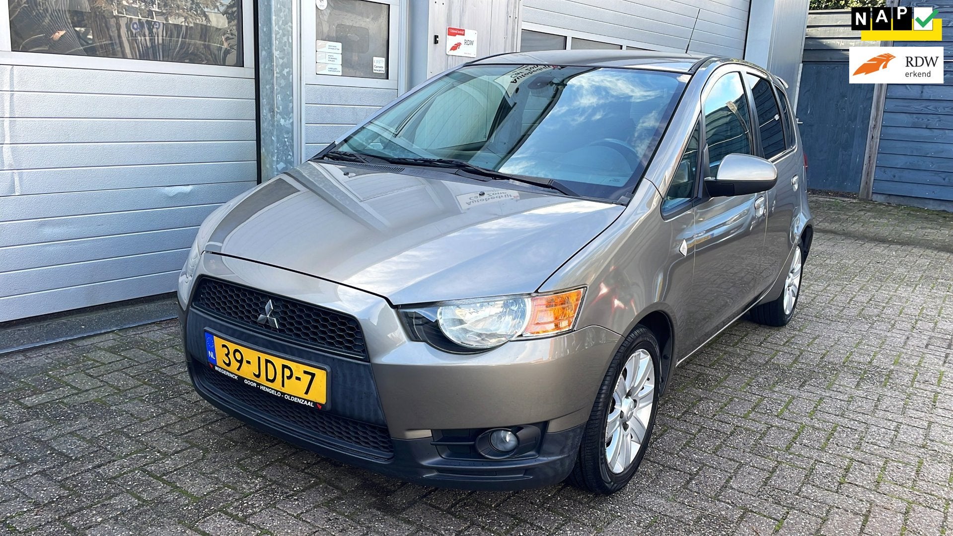 Mitsubishi Colt 1.3 Intro Edition 5DR-Airco-Cruise-Velgen, Auto's, Voorwielaandrijving, Dealer onderhouden, Stof, Gebruikt