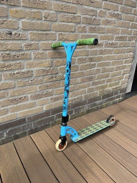 MGP Stuntstep Madd Gear Pro Freestyle, Ophalen of Verzenden, Zo goed als nieuw, Gewone step, MGP