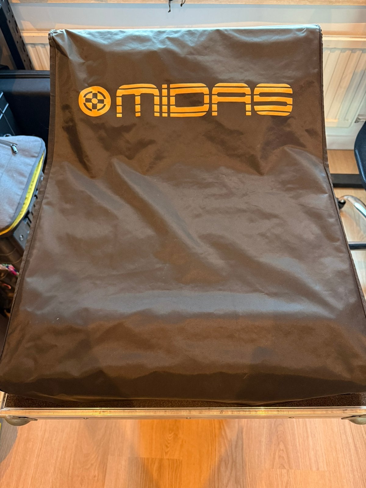 Midas M32R + livekaart + Dantekaart, Muziek en Instrumenten, Mengpanelen, Ophalen of Verzenden, Zo goed als nieuw, 20 kanalen of meer