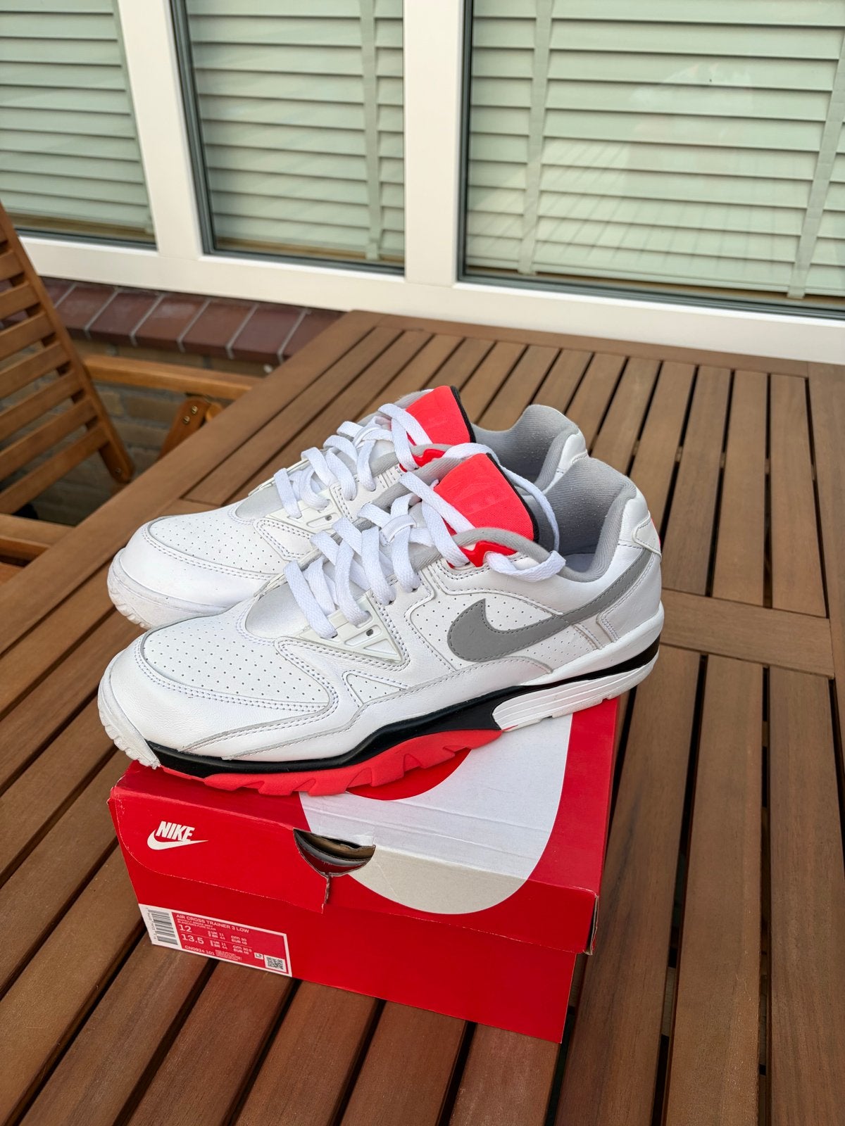 Nike Air Cross Trainer 3 Low - Wit/Rood/Zwart, Wit, Ophalen of Verzenden, Sneakers of Gympen, Zo goed als nieuw