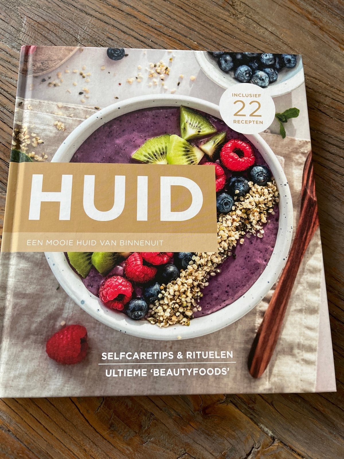 Huid: Een Mooie Huid van Binnenuit - Selfcare & Recepten, Ophalen of Verzenden, Zo goed als nieuw, Gezondheid en Conditie