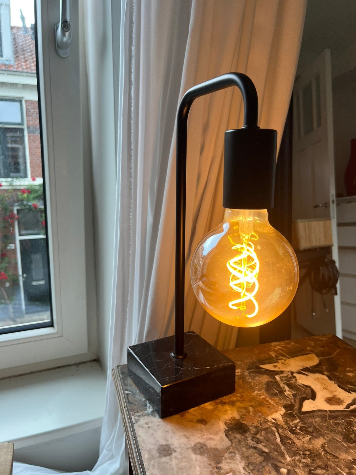 Moderne warme tafellamp in uitstekende staat, Ophalen, Zo goed als nieuw, Minder dan 50 cm