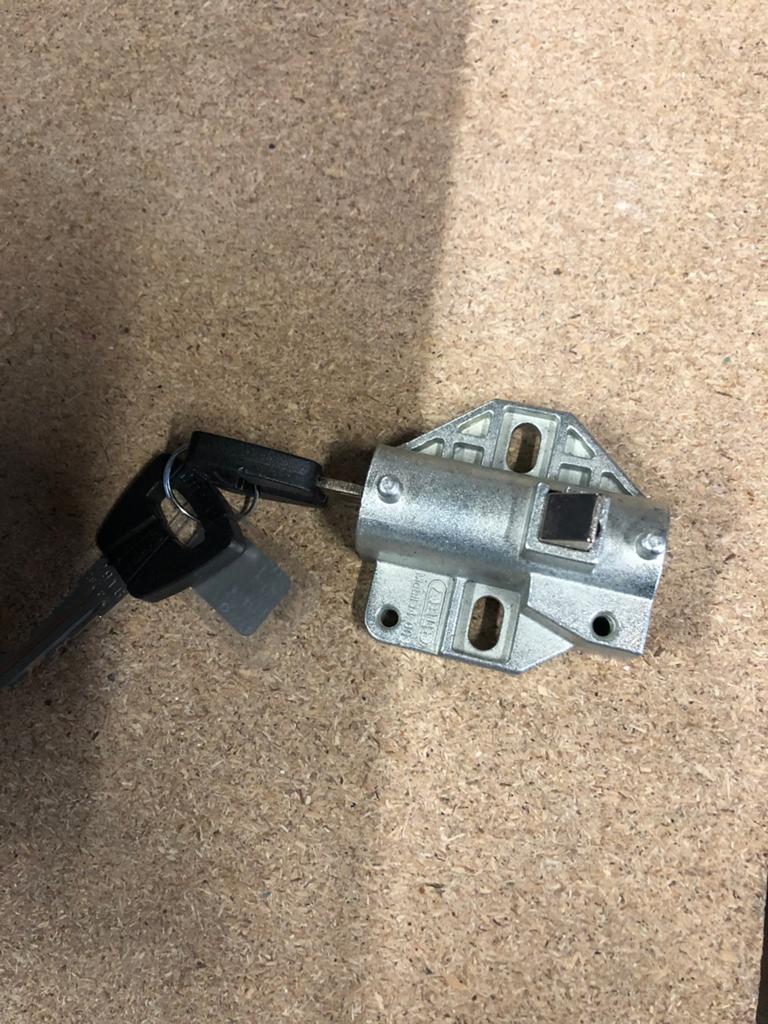 Shimano steps nieuwe accu slotjes, Fietsen en Brommers, Fietsonderdelen, Ophalen of Verzenden, Zo goed als nieuw, Frame