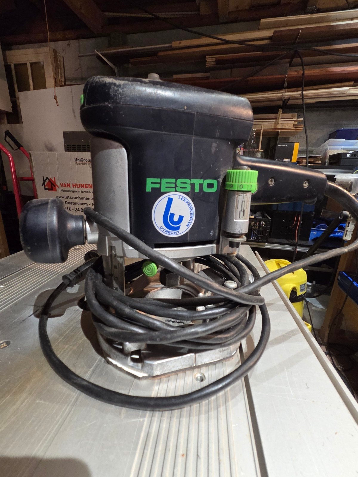 Festo Freestafel met Frees, Geleiders, Aanslagen & Klemmen, Doe-het-zelf en Verbouw, Gereedschap | Freesmachines, Ophalen, Bovenfrees