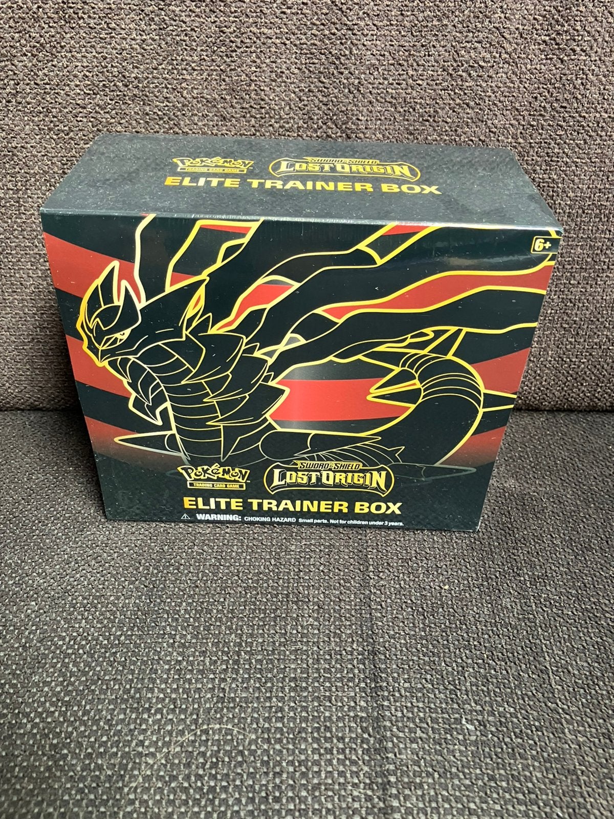 Pokemon Elite Trainer Box Lost Origin, Ophalen of Verzenden, Zo goed als nieuw, Boosterbox