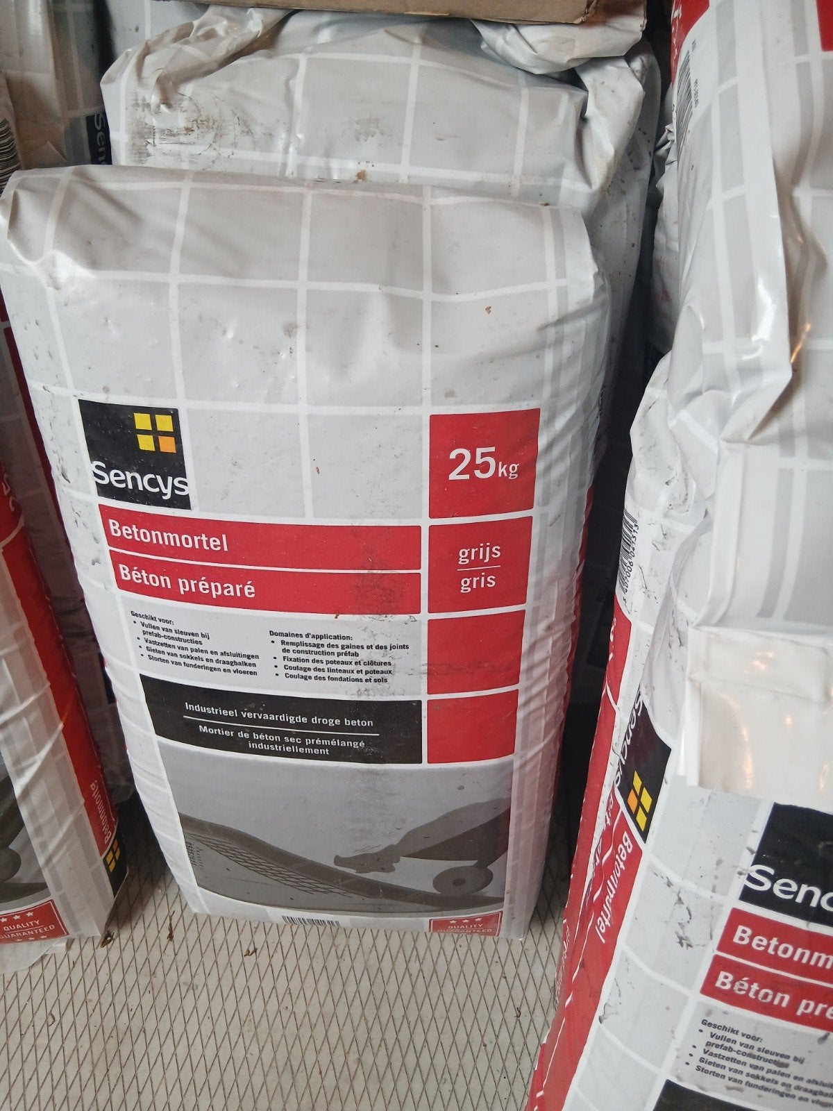 Sencys Betonmortel 25kg Grijs - Industriële Kwaliteit, Doe-het-zelf en Verbouw, Ophalen, Nieuw